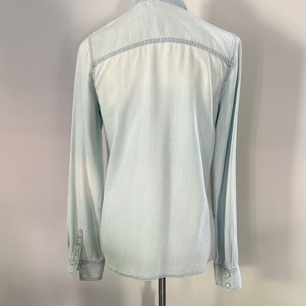 Light Wash Denim Button-Up Shirt - Picture 5 of 9